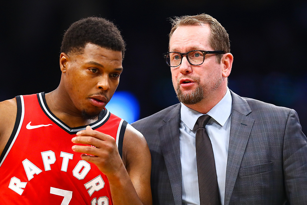 他以出色的 他以出色的