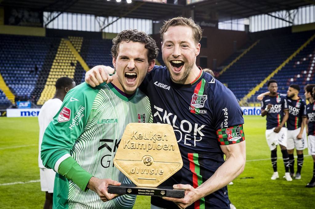 在竞争激烈 在竞争激烈