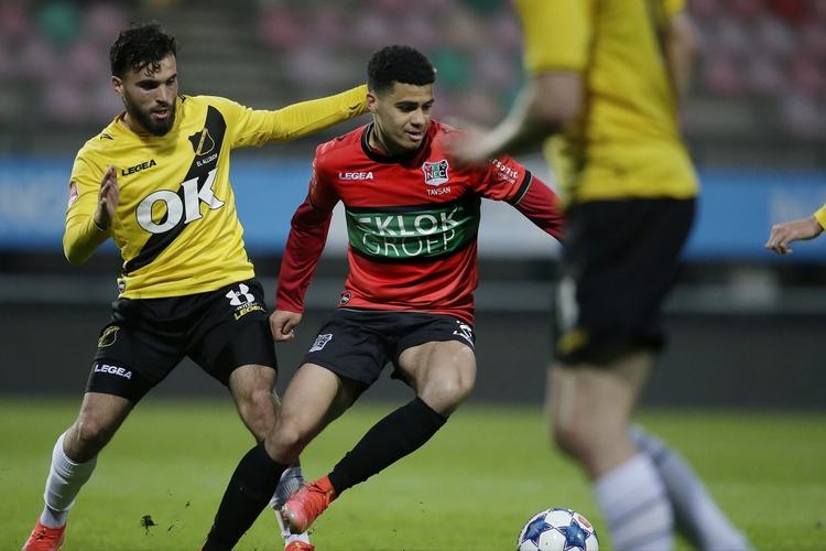 中也屡见不 中也屡见不